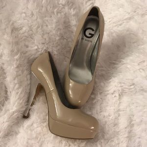 BNWT Guess Sz 8 Nude Platform Heels!!